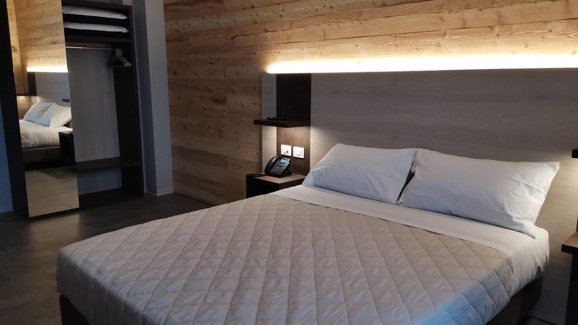 Albergo Rusen Borno Luaran gambar